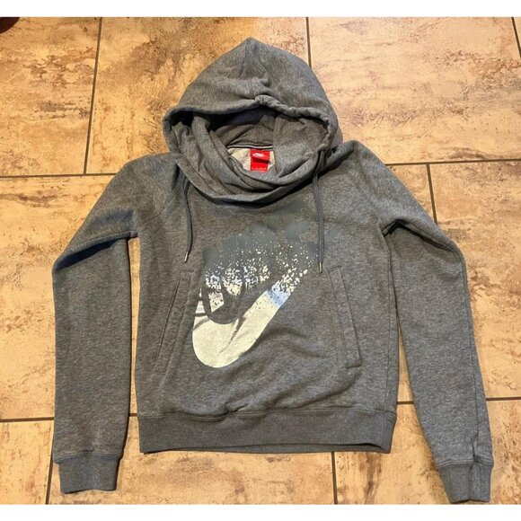Nike Sweater Womens a small Gray Sweatshirt Hoodie Pullover 853725-091 - Picture 1 of 2